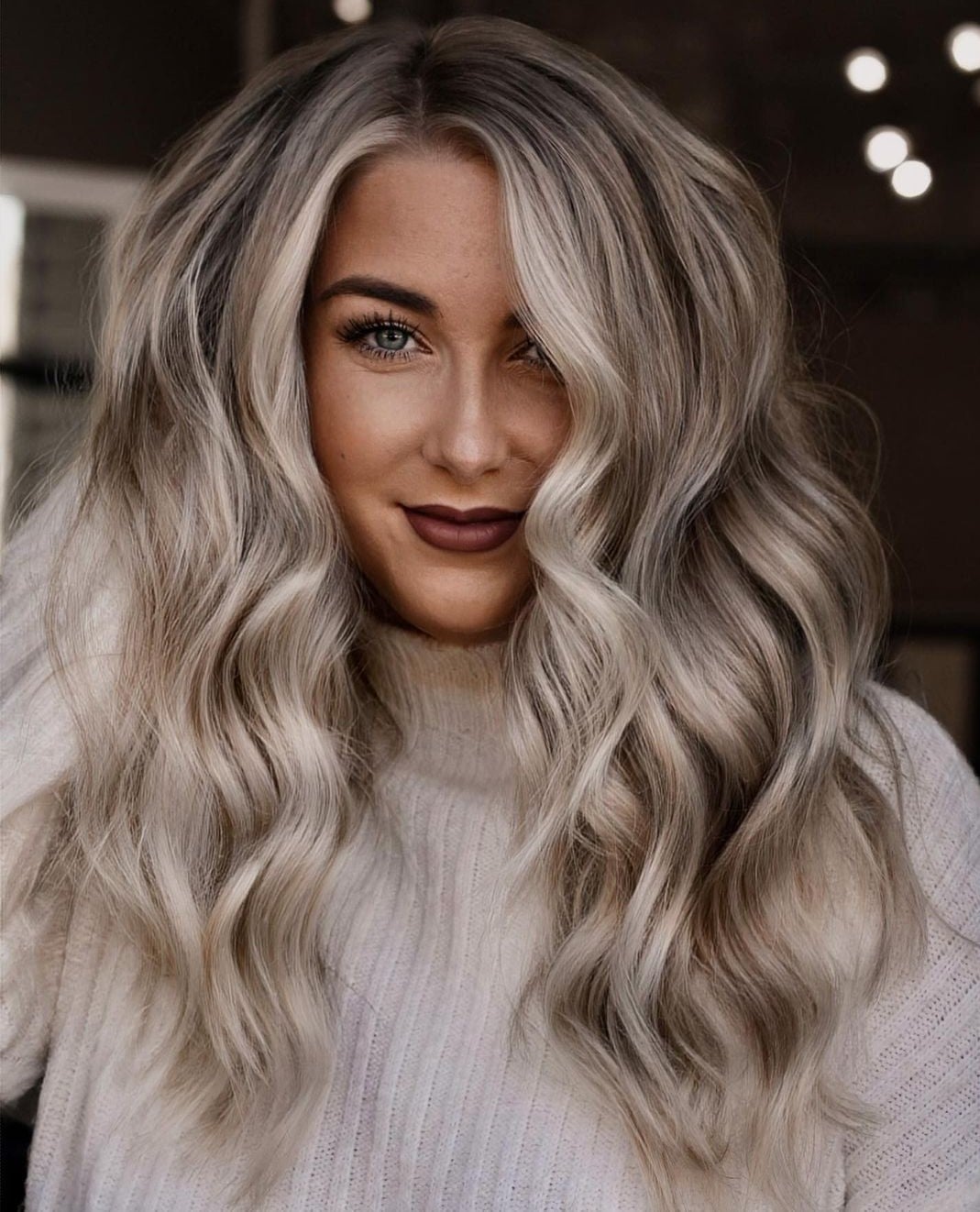 Collarbone Ash Blonde Balayage Side Part, Wavy Collarbone Ash Blonde Balayage Side Part, Wavy — Trendy Blonde Balayage