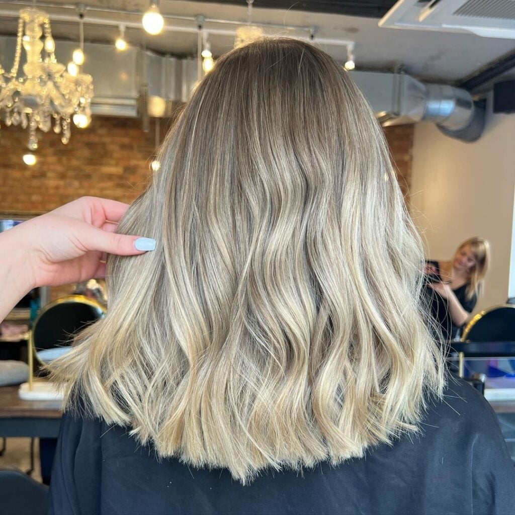 Mid-Back Ash Blonde Balayage Soft Waves, Wavy Mid-Back Ash Blonde Balayage Soft Waves, Wavy — Trendy Blonde Balayage