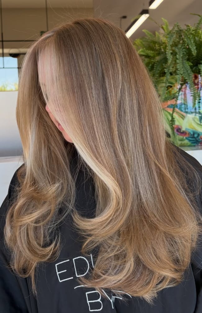 Long Sandy Beige Blonde Balayage Long Sandy Beige Blonde Balayage — Trendy Blonde Balayage