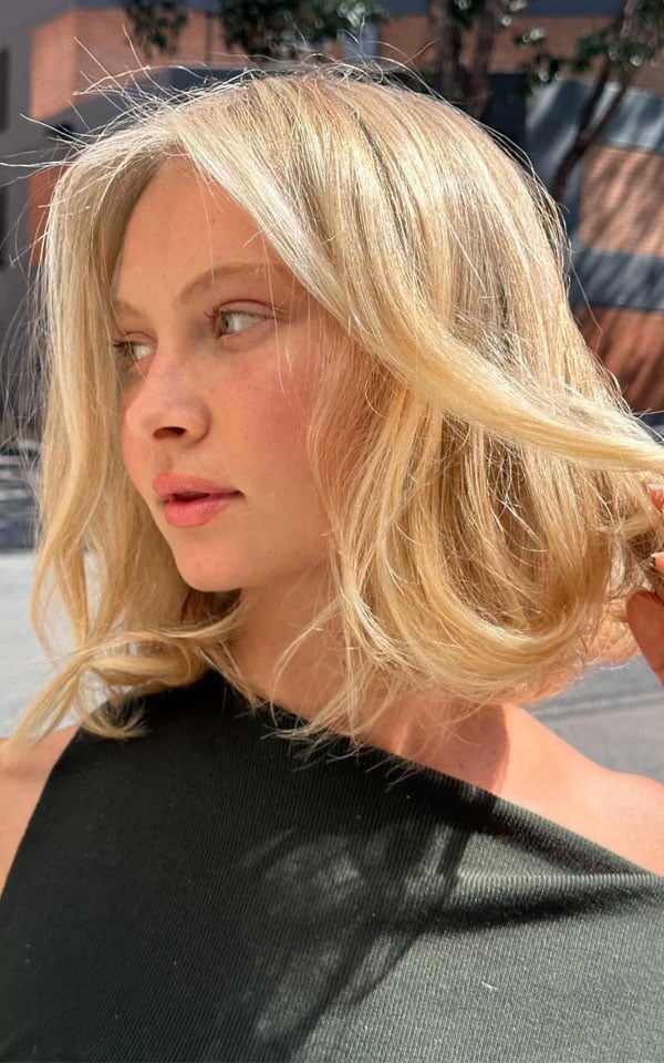 Butter Blonde Bob With Face-Framing Layers — Trendy Blonde Bob