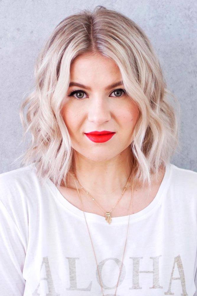 Ash Blonde Lob With Subtle Highlights and Glossy Appearance — Trendy Blonde Lob