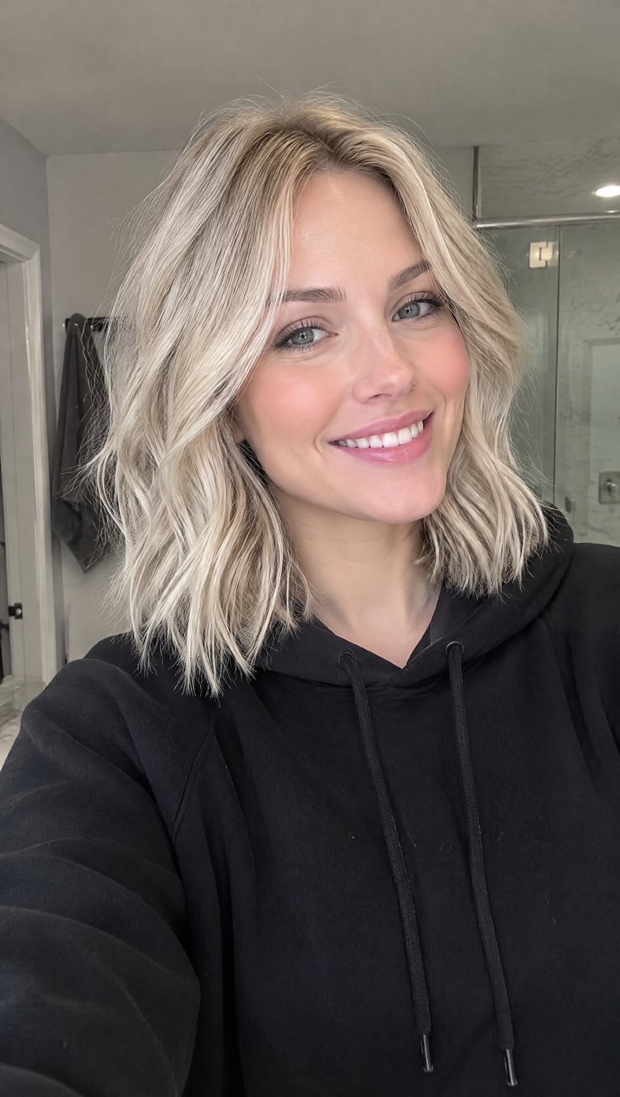Ash Blonde Lob With Root Shadow — Trendy Blonde Lob