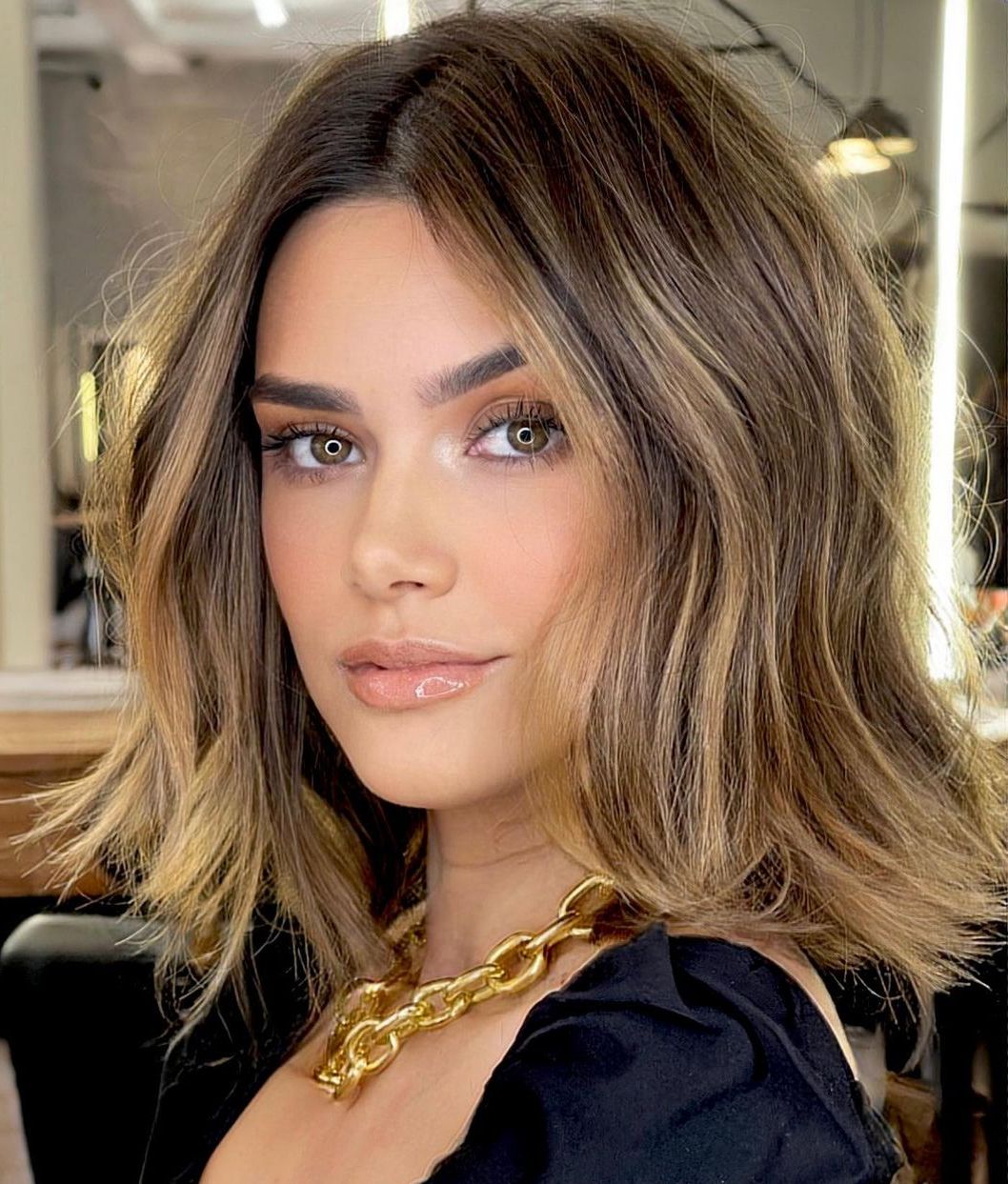 Dark Blonde Bob With Textured Waves — Trendy Blonde Lob