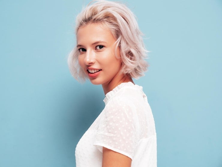 Platinum Pixie Bob With Textured Bangs Platinum Pixie Bob With Textured Bangs — Trendy Blonde Short Hair