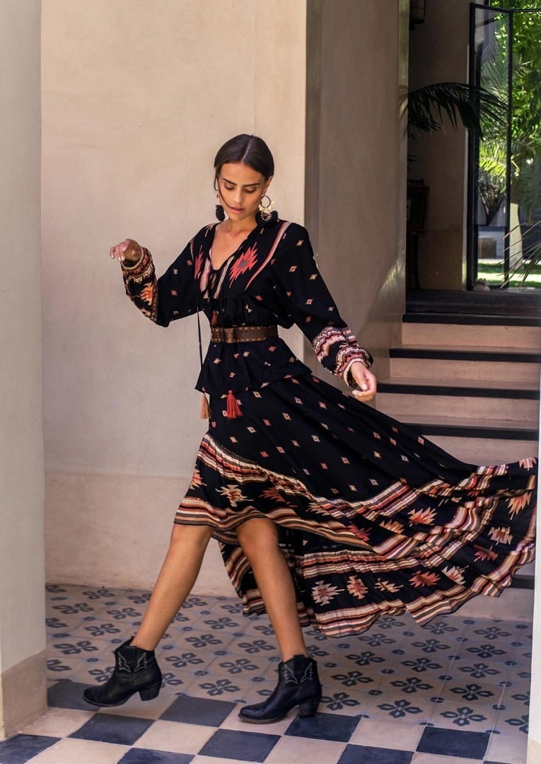 Embroidered Velvet Kimono with Fringe and Blue Jeans — Trendy Boho Chic Outfits