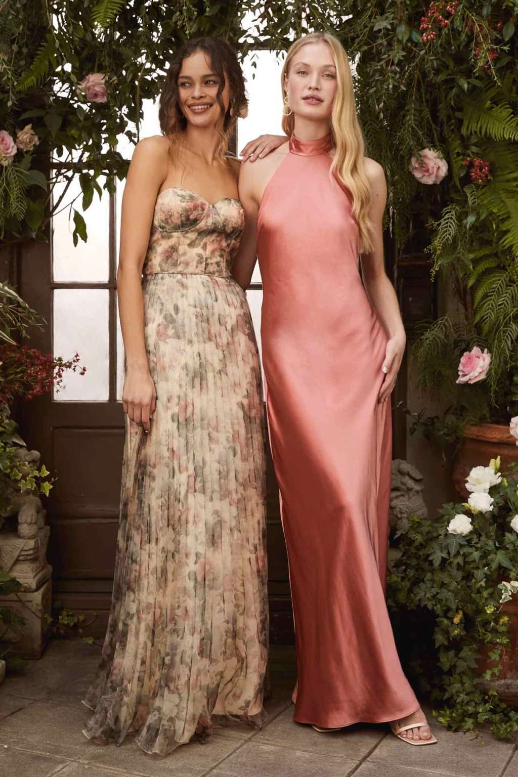 Floral Print Strapless Bustier Dress with Pleated Skirt — Trendy Bridesmaid Dress