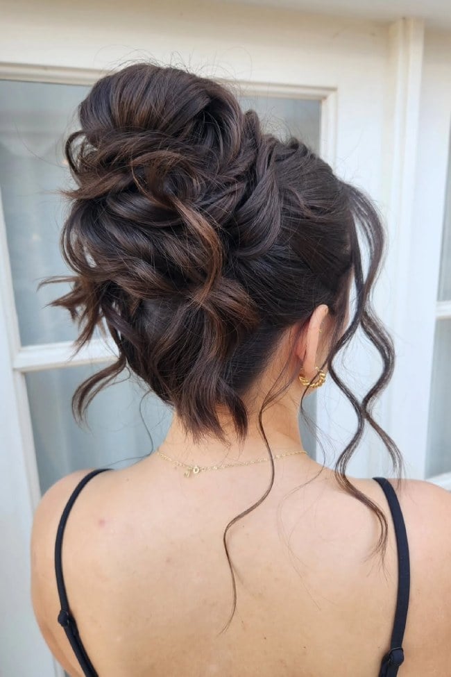 High Messy Updo With Volume High Messy Updo With Volume — Trendy Bridesmaid Hairstyles Updo