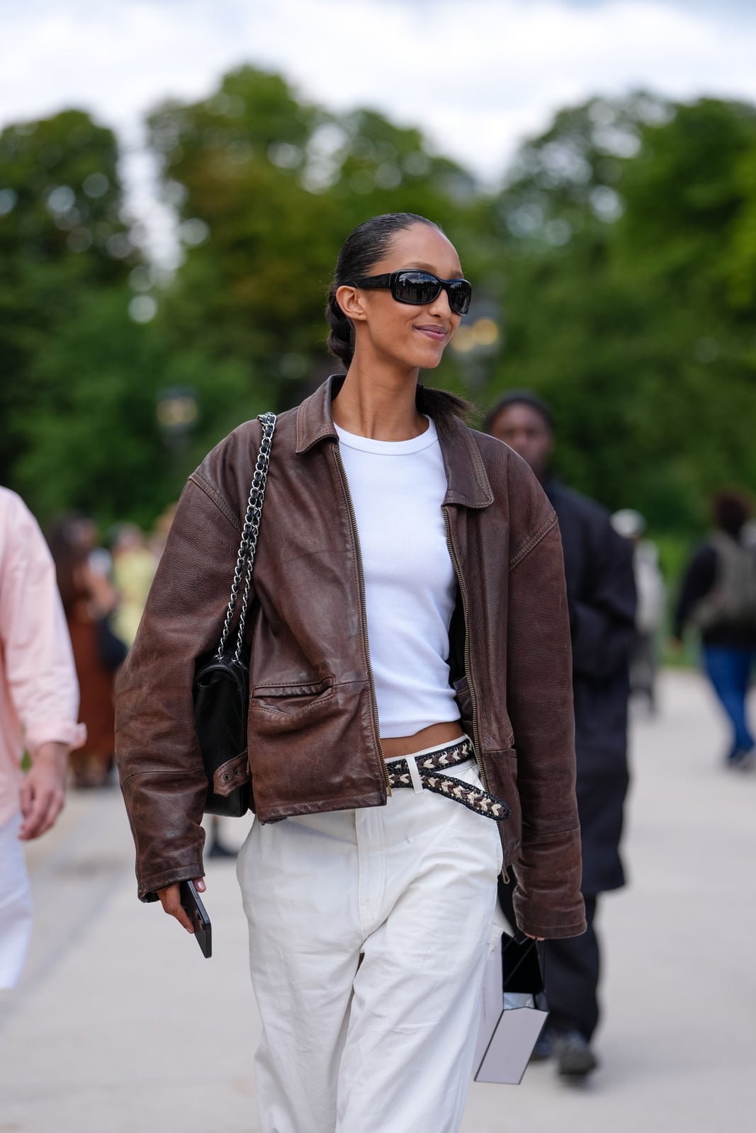 Oversized Leather Jacket With White Trousers — Trendy Brown Jacket Outfit