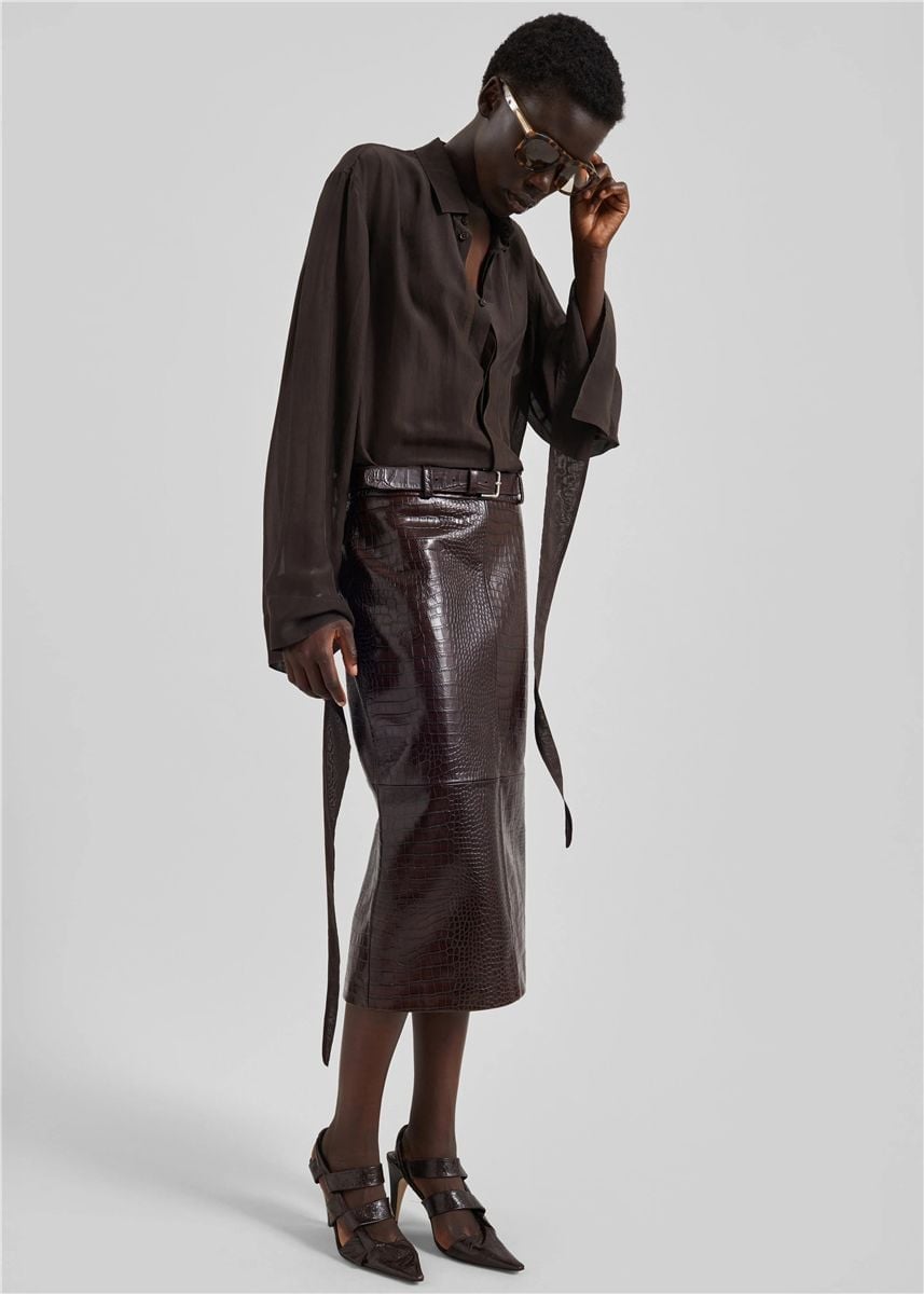 Dark Brown Crocodile Embossed Pencil Skirt with Matching Blouse Dark Brown Crocodile Embossed Pencil Skirt with Matching Blouse — Trendy Brown Leather Skirt Outfit