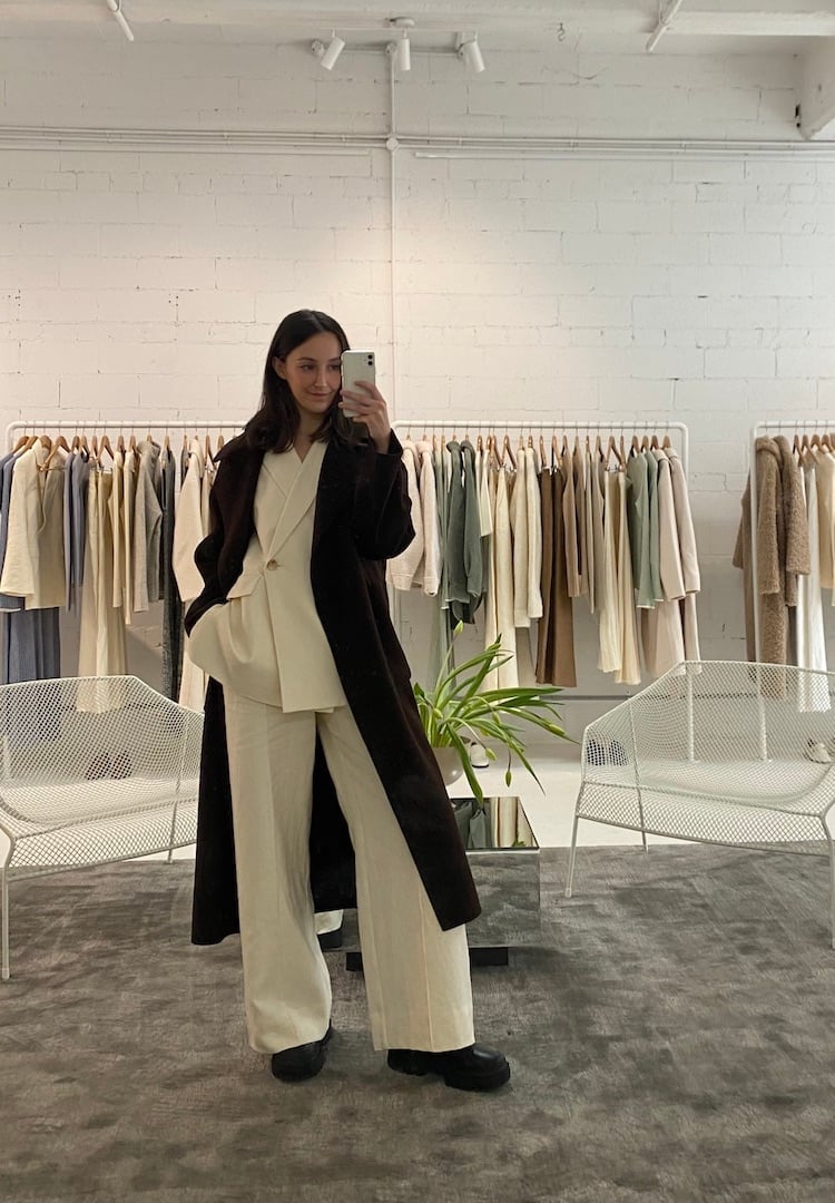 Cream Oversized Blazer with Long Dark Coat Cream Oversized Blazer with Long Dark Coat — Trendy Business Professional Outfits