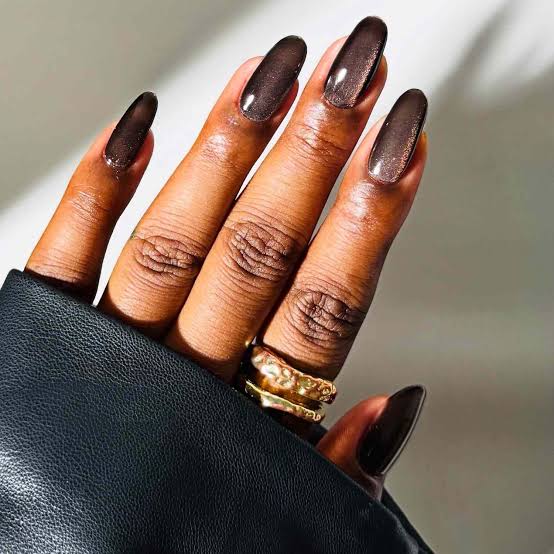 Deep Brown Pink Cat Eye Medium Almond Nails — Trendy Cat Eye Nail Art