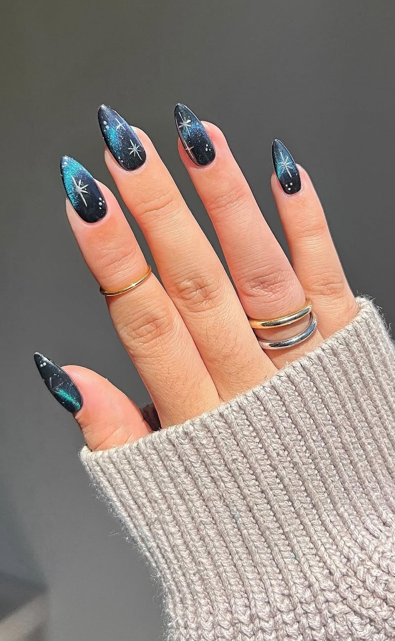 Galaxy Cat Eye Medium Almond Nails with Glitter — Trendy Cat Eye Nail Art