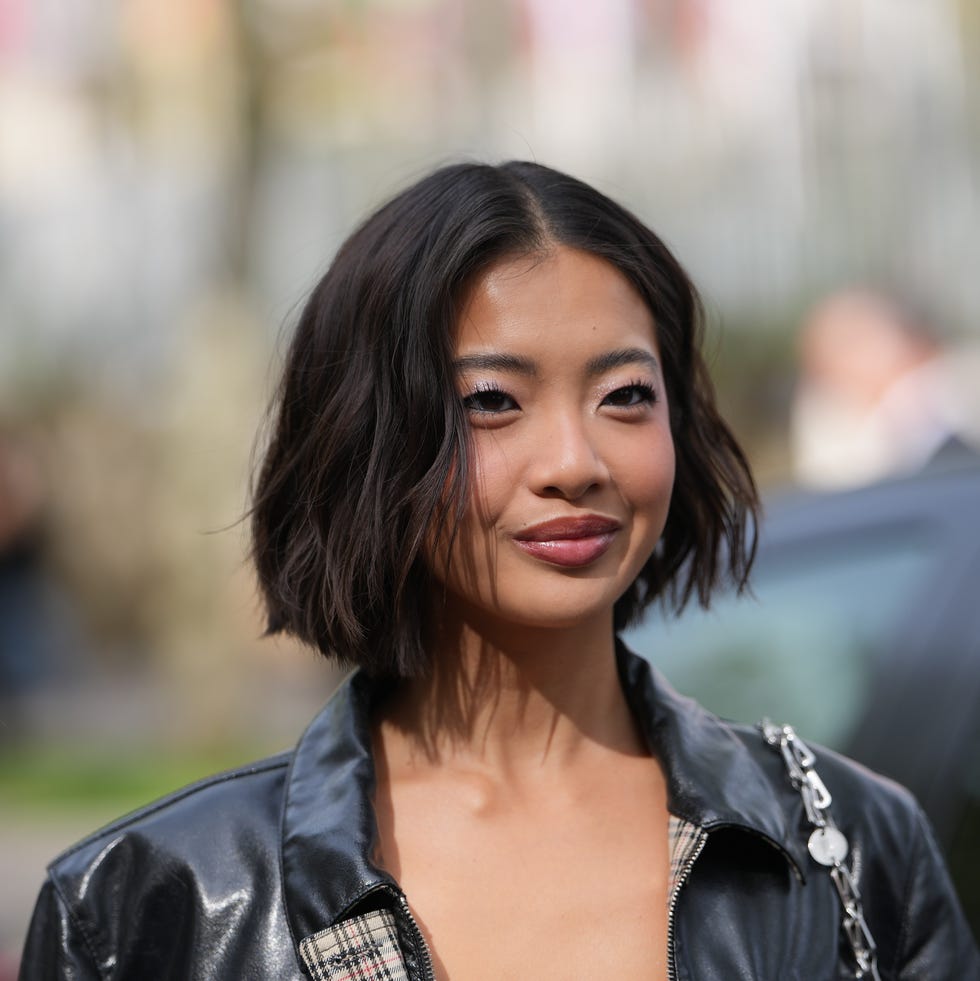 Dark Brown Bob With Curtain Bangs Highlights Dark Brown Bob With Curtain Bangs Highlights — Trendy Chin Length Hair