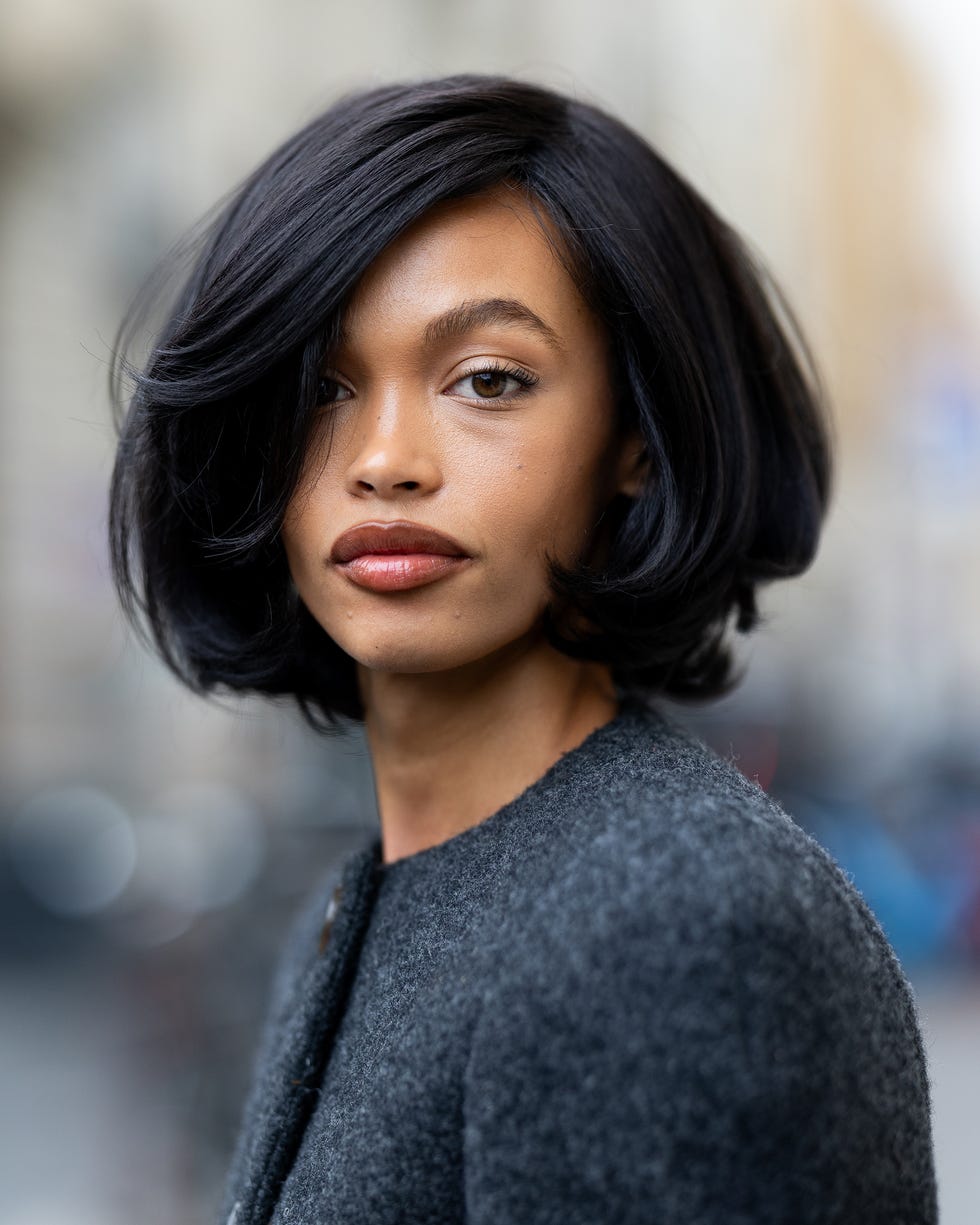 Dark Brown Bob With Short Bangs Waves Dark Brown Bob With Short Bangs Waves — Trendy Chin Length Hair