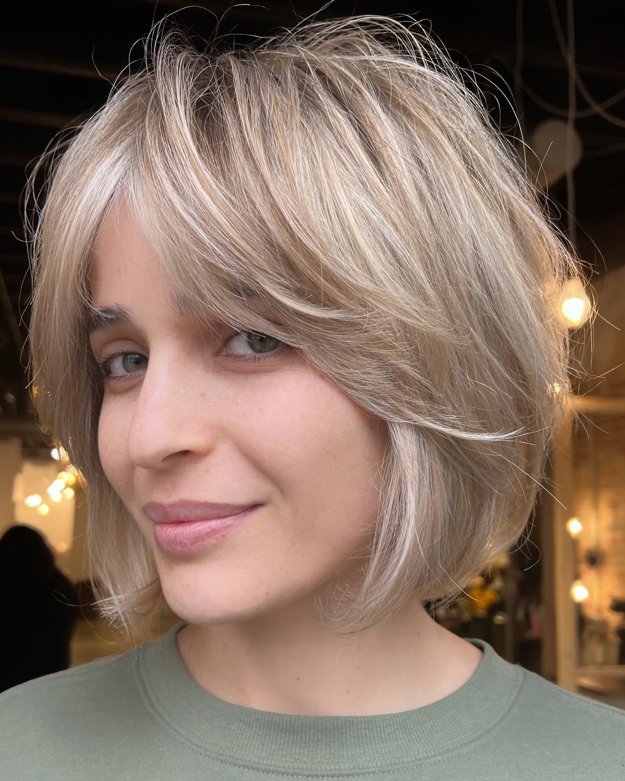 Fine Straight Bob With Sharp Line Fine Straight Bob With Sharp Line — Trendy Chin Length Hair