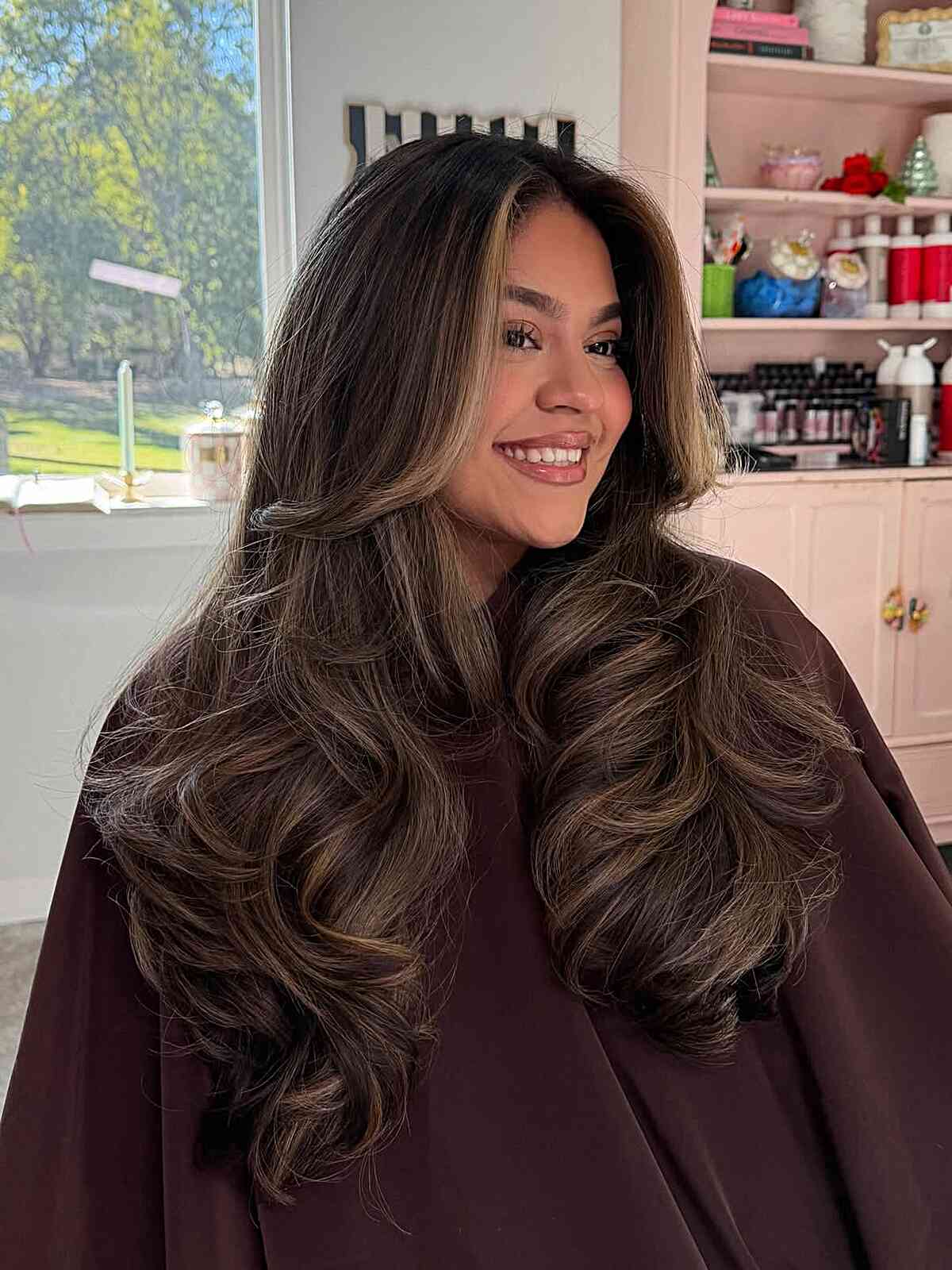 Mid-Back Chocolate With Money Piece Mid-Back Chocolate With Money Piece — Trendy Chocolate Hair Color
