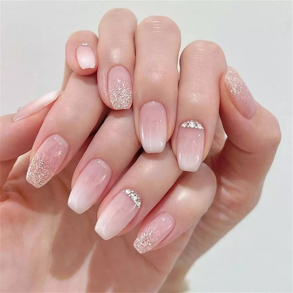 Medium Coffin Glitter Ombre Nails Medium Coffin Glitter Ombre Nails — Trendy Coffin Nails