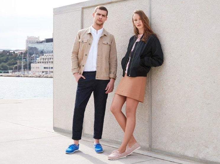 Coordinated Jackets in Tan and Black Coordinated Jackets in Tan and Black — Trendy Couple Outfit