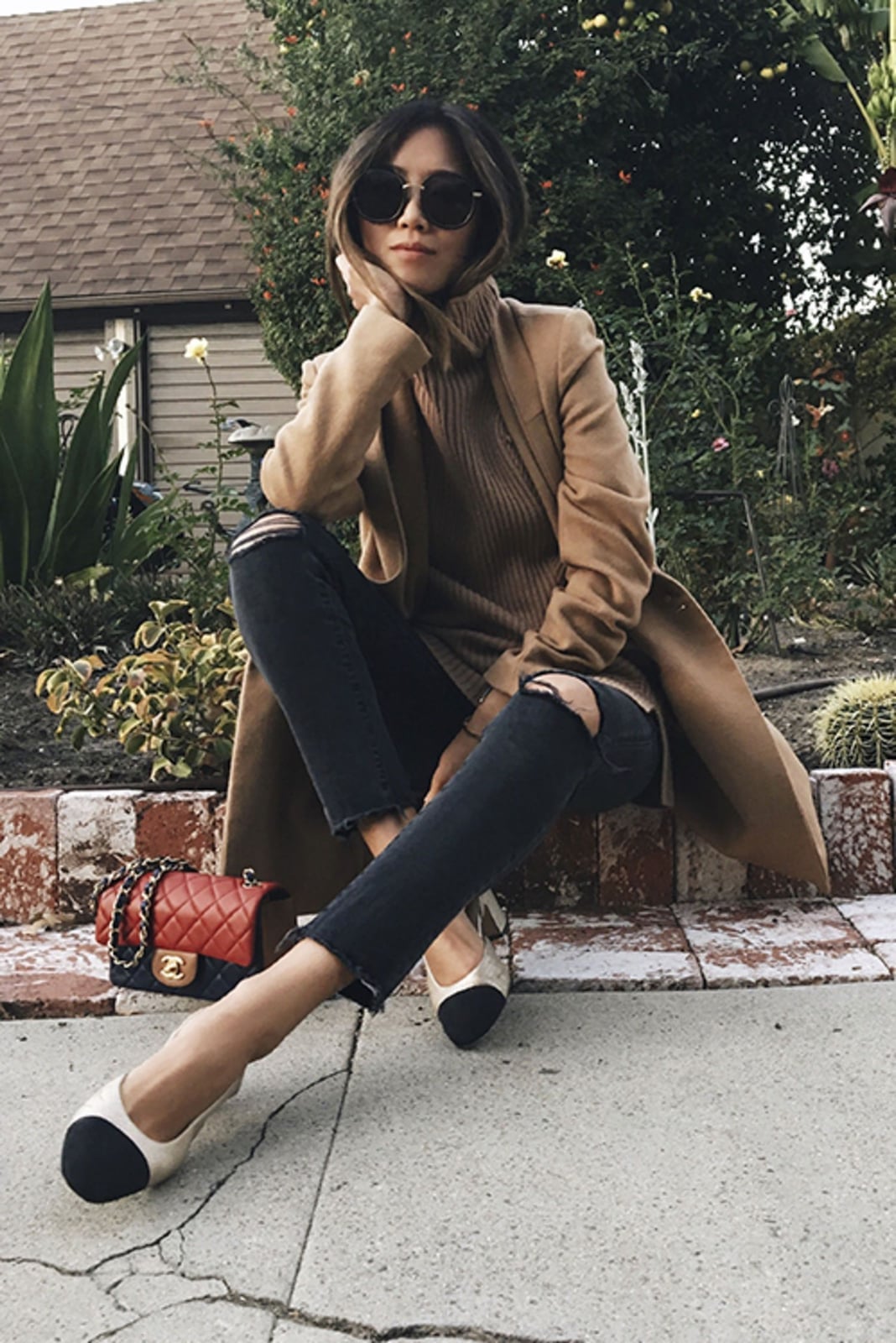 Camel Long Coat Over Ripped Skinny Jeans Camel Long Coat Over Ripped Skinny Jeans — Trendy Cozy Outfits