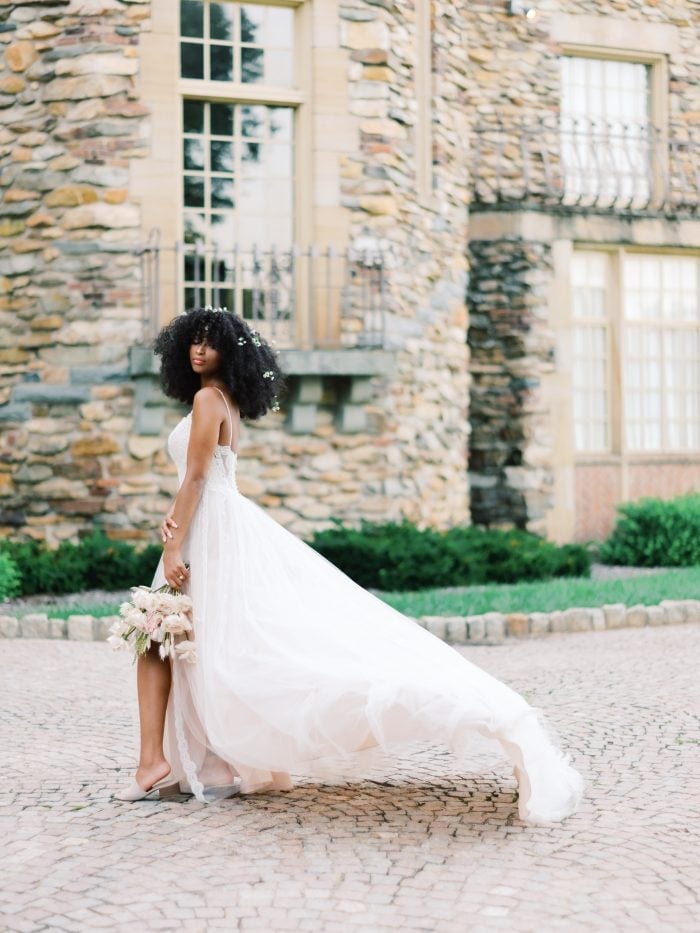 Long Black Curly Hair With Visible Layers Long Black Curly Hair With Visible Layers — Trendy Curly Hair Wedding