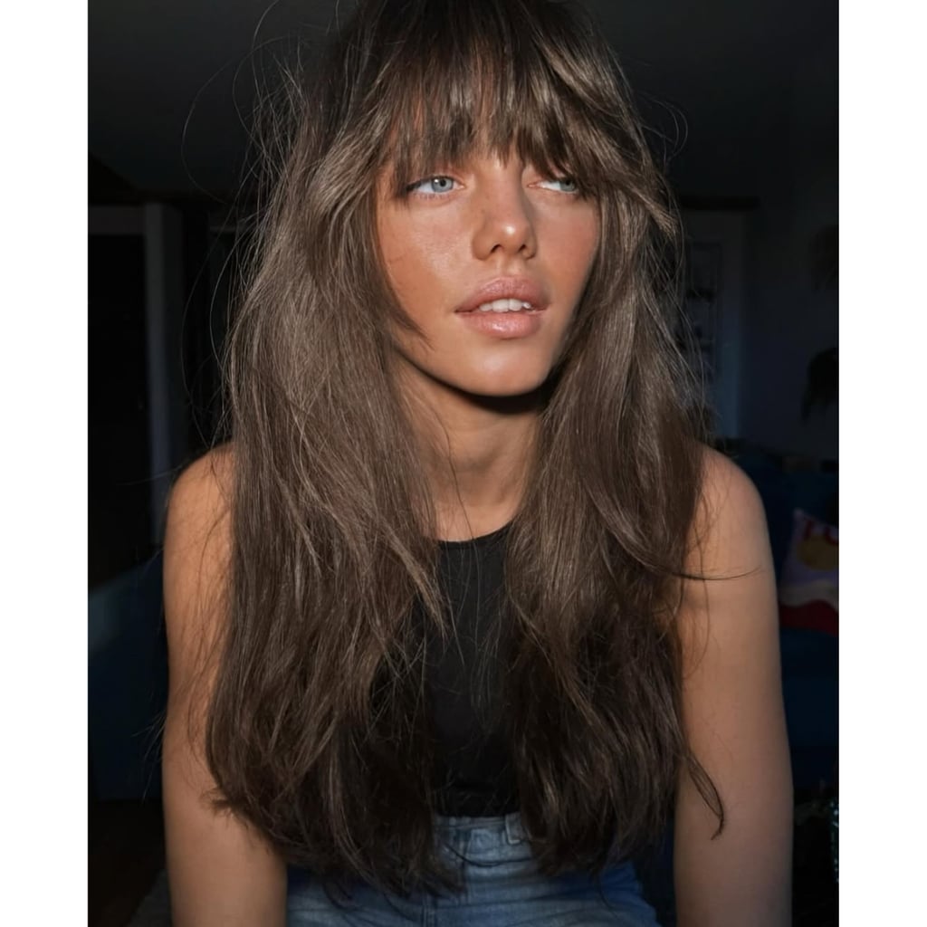 Fine Wavy Mid-Back With Face-Framing Bangs Fine Wavy Mid-Back With Face-Framing Bangs — Trendy Cutting Bangs