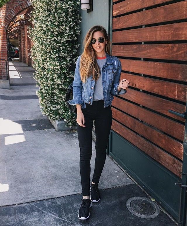 Cropped Jacket With Fitted Jeans — Trendy Denim Jacket Outfits