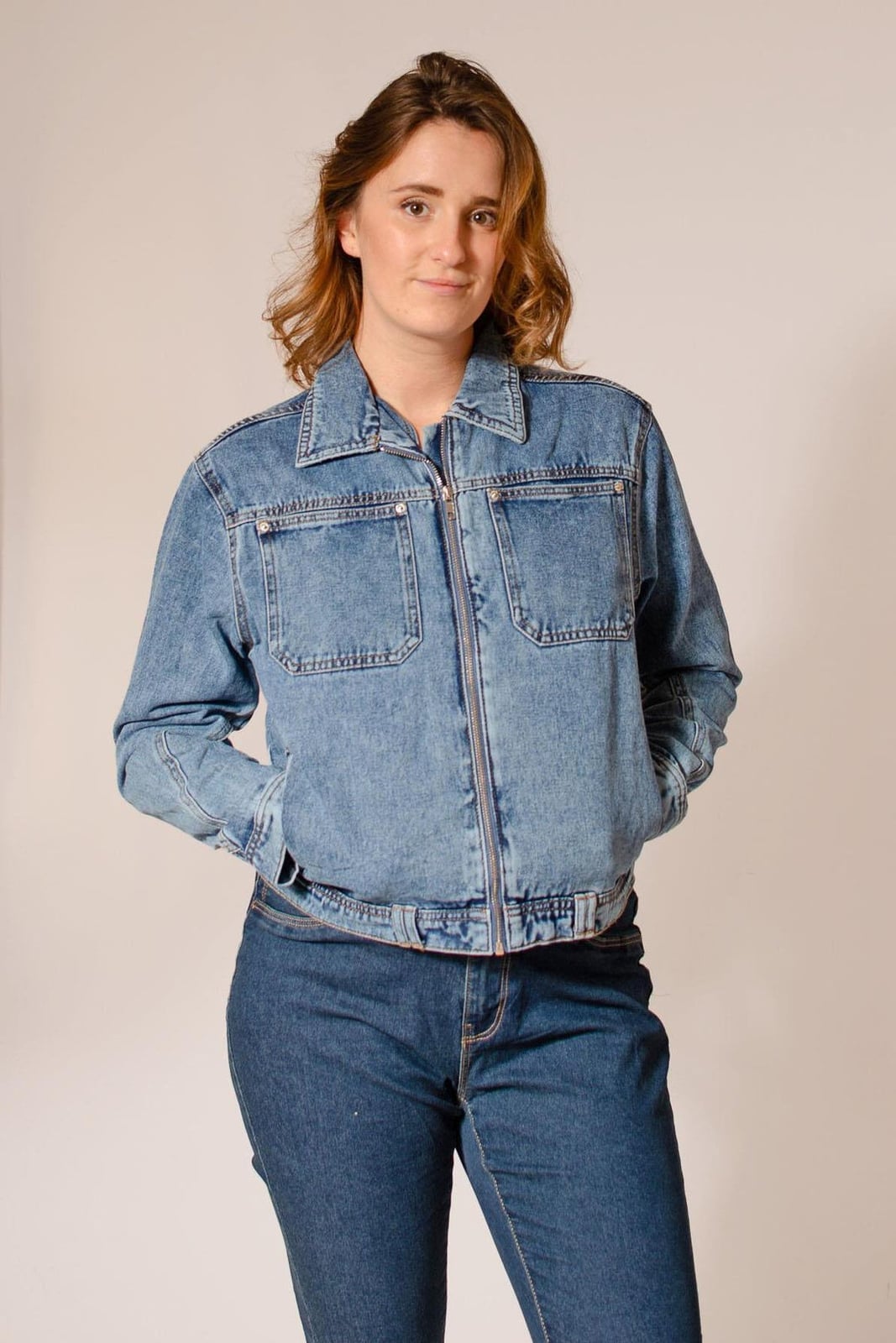 Zip Front Denim Jacket With Dark Wash Jeans — Trendy Denim Jacket Outfits