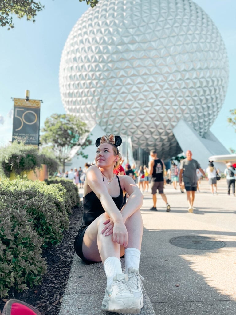 Minimalist Black Outfit Leopard Ears Minimalist Black Outfit Leopard Ears — Trendy Disney Outfits