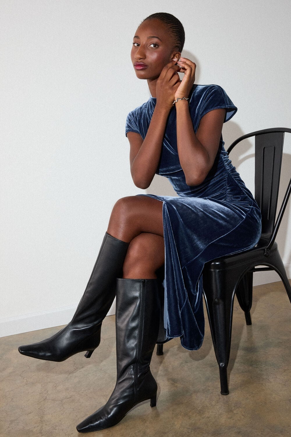 Tiered Maxi Dress With Denim Jacket And Cowboy Boots — Trendy Dress with Boots
