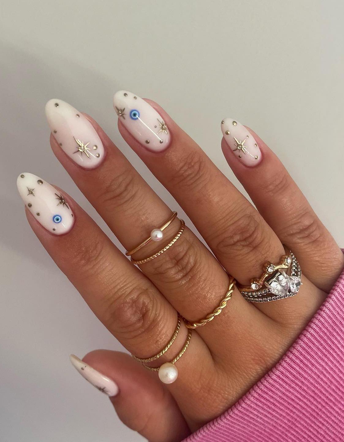 White Oval Evil Eye Celestial Nails White Oval Evil Eye Celestial Nails — Trendy Evil Eye Nails