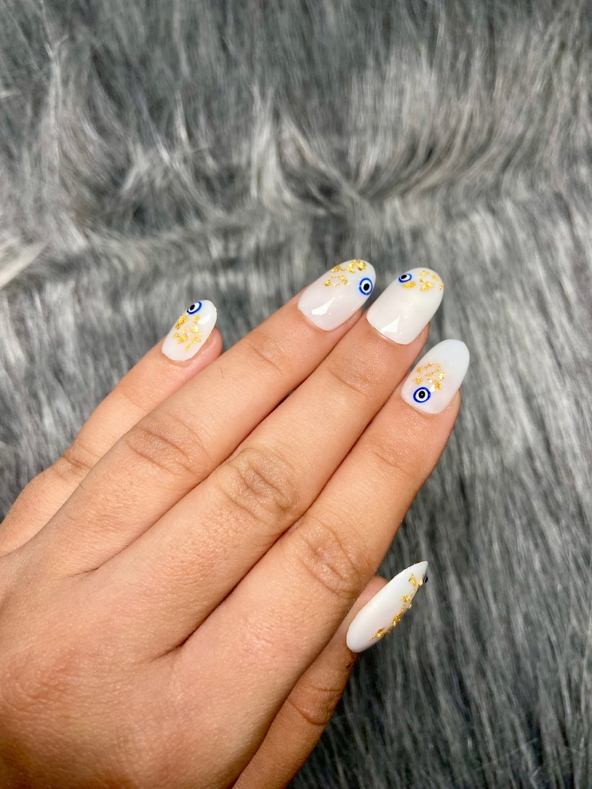 Evil Eye White Short Almond Nails Evil Eye White Short Almond Nails — Trendy Evil Eye Nails