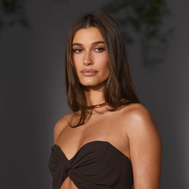 Mid-Back Straight Dark Brown Natural Style Mid-Back Straight Dark Brown Natural Style — Trendy Extensions Hair