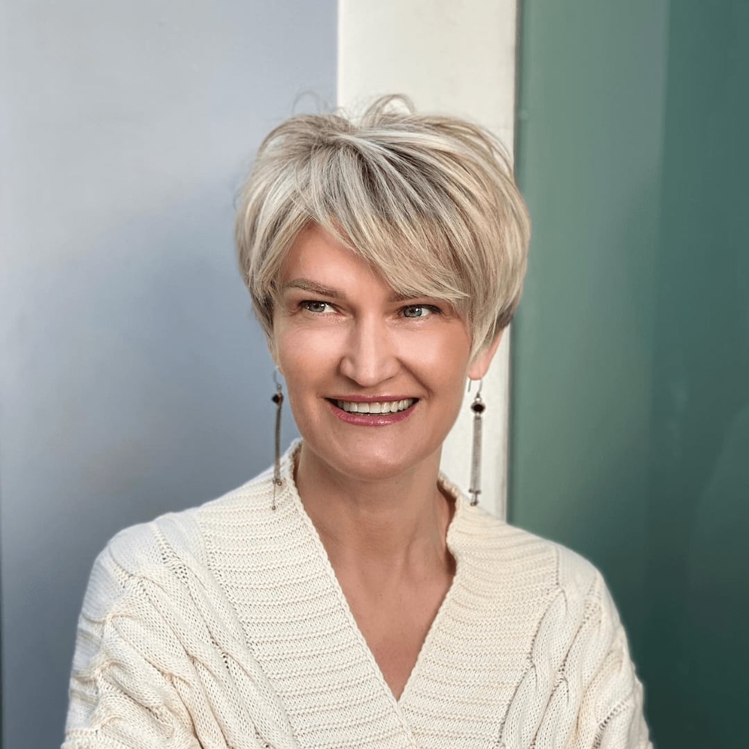 Layered Pixie Honey Blonde Volume Crown — Trendy Fine Hair