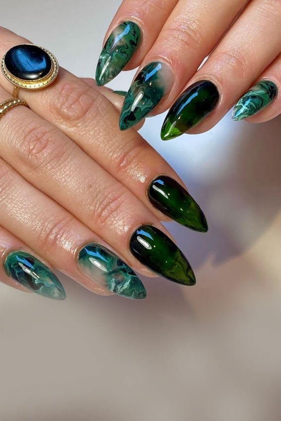 Long Stiletto Green Marble Jelly Nails — Trendy Forest Green Nails