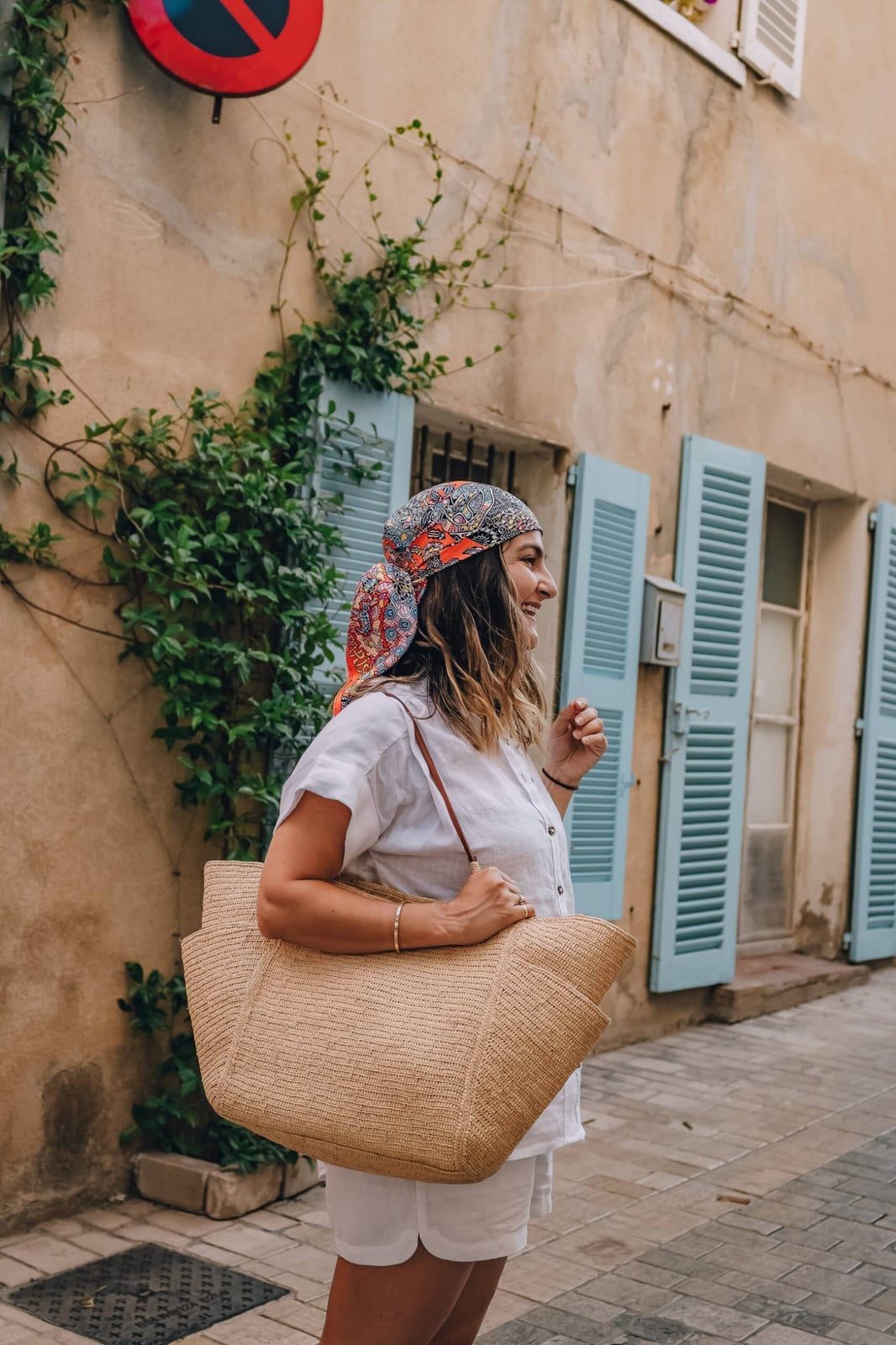 Linen Shirt White Shorts Vacation — Trendy French Outfits