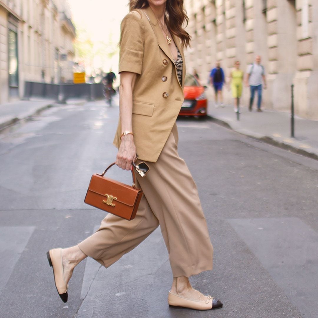 Camel Blazer Modern French Chic — Trendy French Outfits