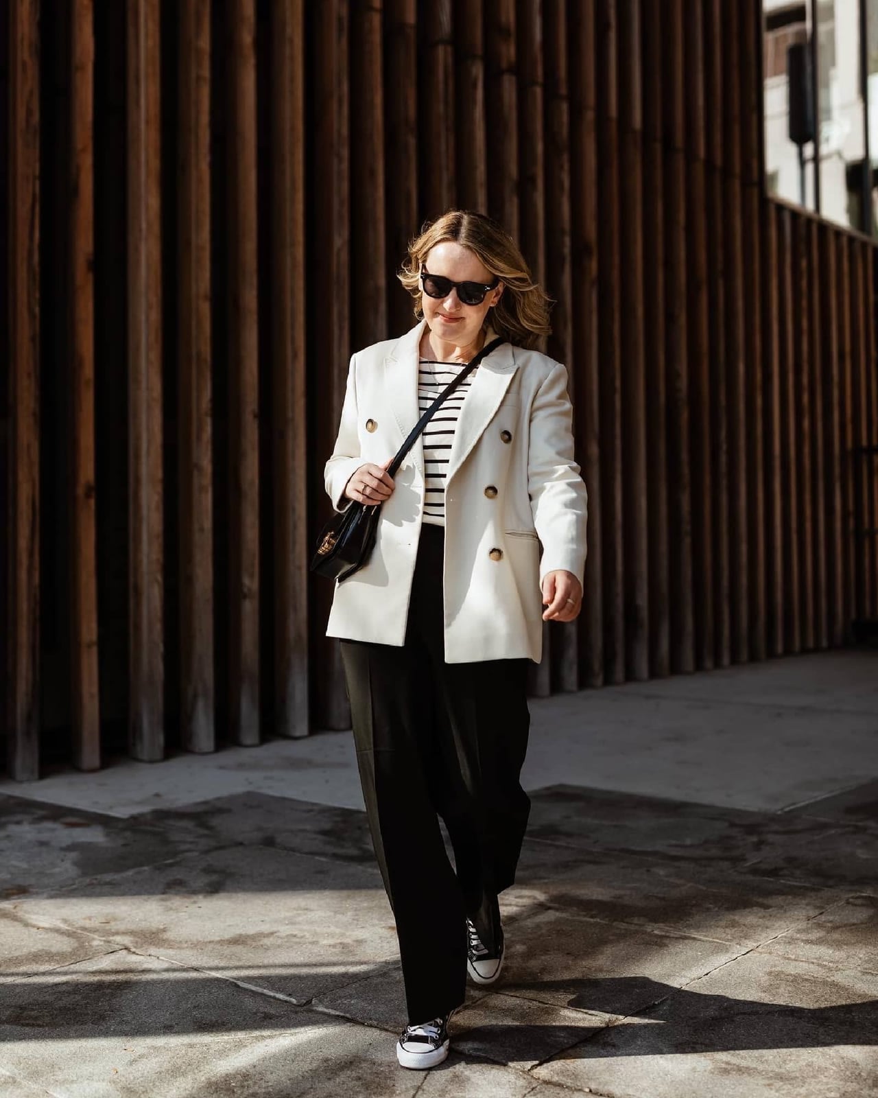 Oversized White Blazer Casual — Trendy French Outfits