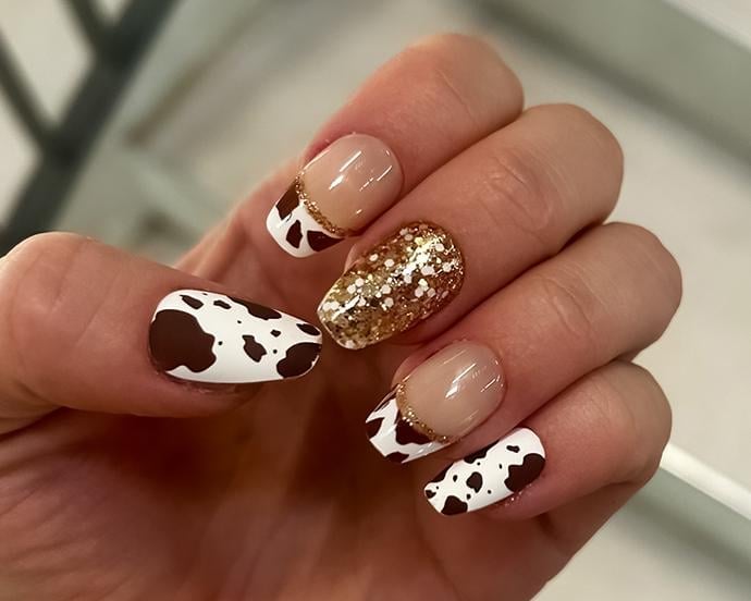 Cow Print Gold Glitter Short Square Nails Cow Print Gold Glitter Short Square Nails — Trendy Gel Nails Polish