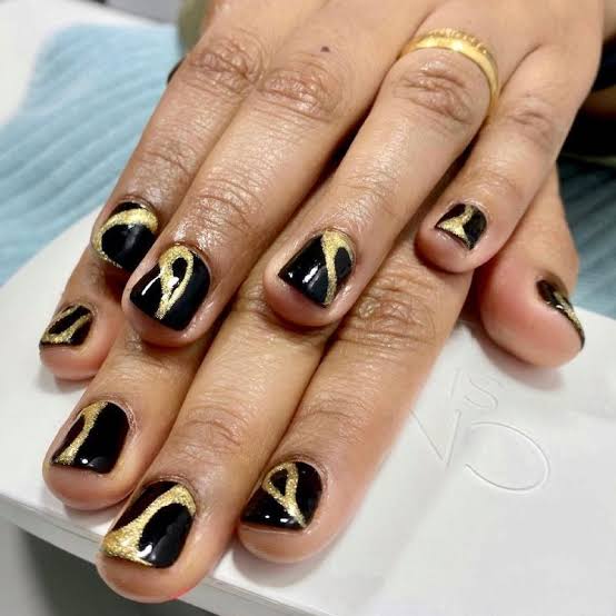Short Square Glossy Black With Gold Graphic Designs — Trendy Gold Nails