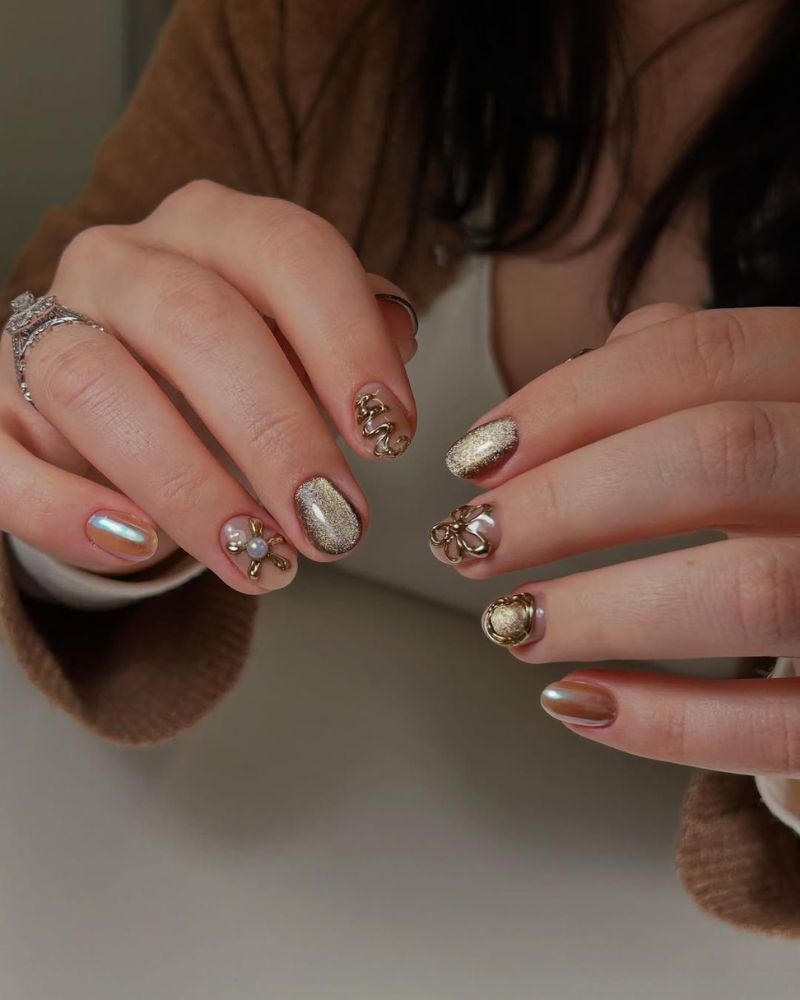 Short Square Nails With 3D Gold Embellishments — Trendy Gold Nails