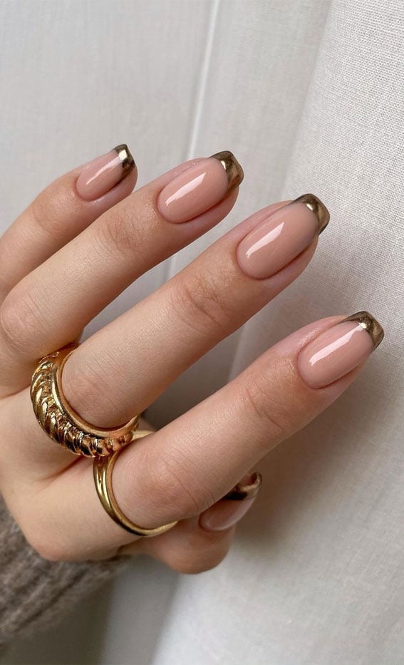 Medium Oval With Sheer Nude And Gold French Tip — Trendy Gold Nails
