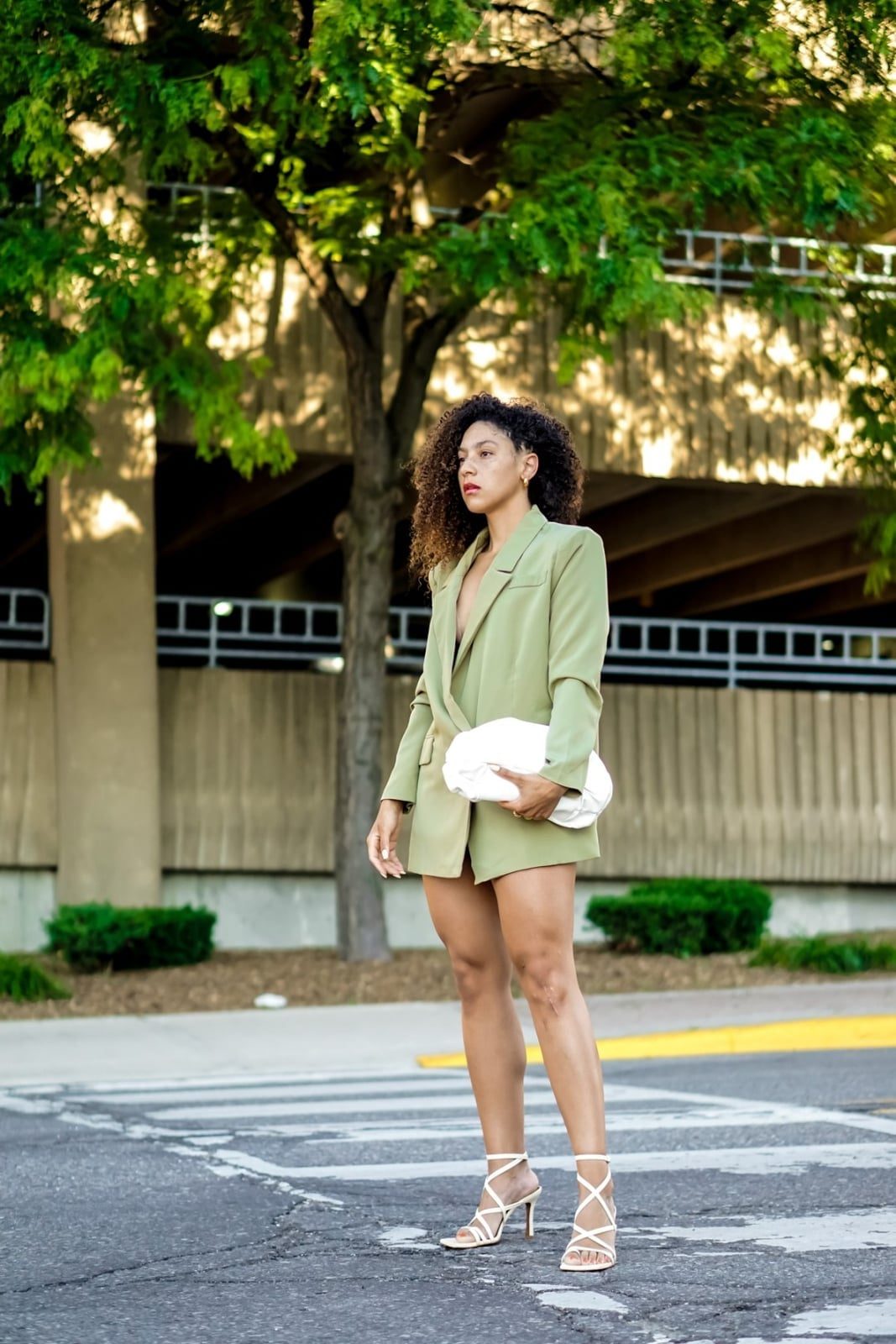Oversized Light Green Blazer with White Clutch Oversized Light Green Blazer with White Clutch — Trendy Green Outfits