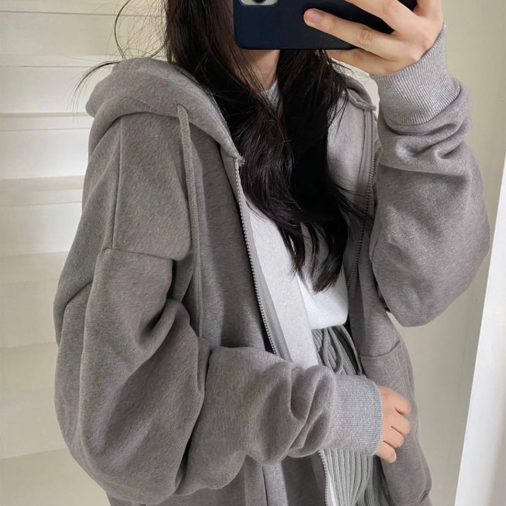 Grey Zip-Up Hoodie And Sweatpants Selfie, Oversized Grey Zip-Up Hoodie And Sweatpants Selfie, Oversized — Trendy Grey Hoodie Outfit