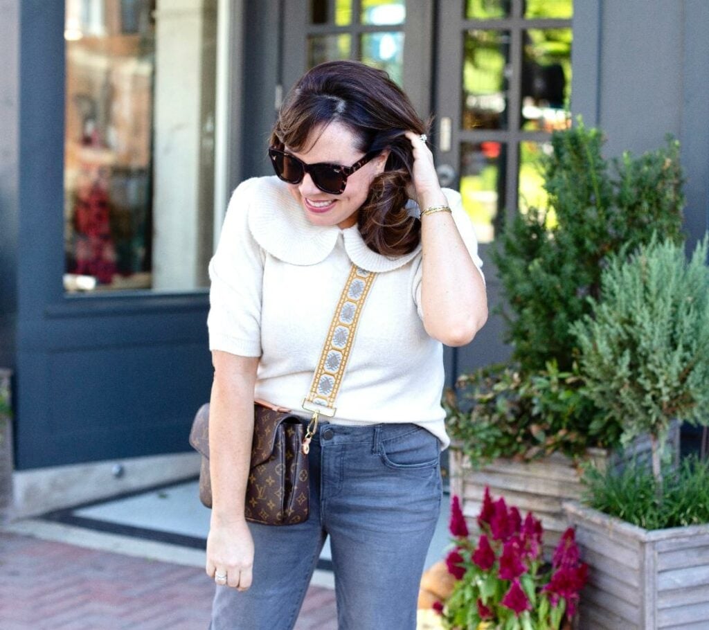 Grey Straight Leg Jeans With Peter Pan Collar Sweater — Trendy Grey Jeans Outfits