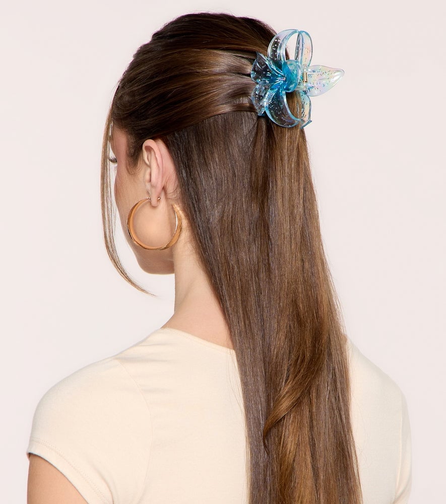 Mid-Back Half-Up Half-Down With Blue Flower Clip Mid-Back Half-Up Half-Down With Blue Flower Clip — Trendy Hair with Clips