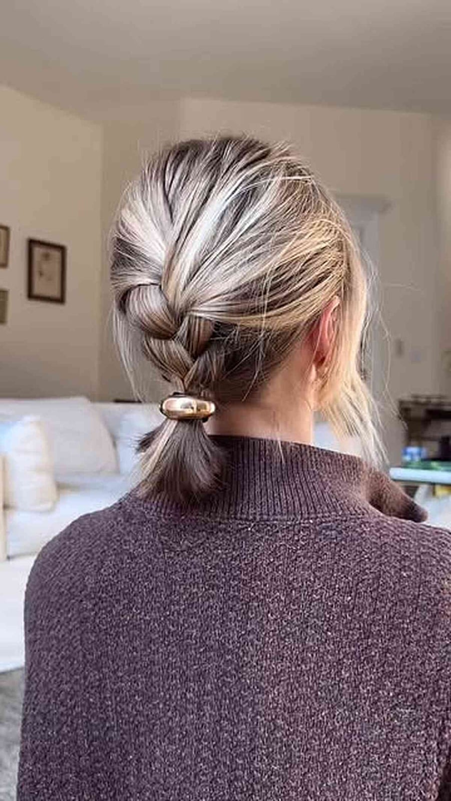 Collarbone Ponytail With Twisted Base — Trendy Hairstyles for School