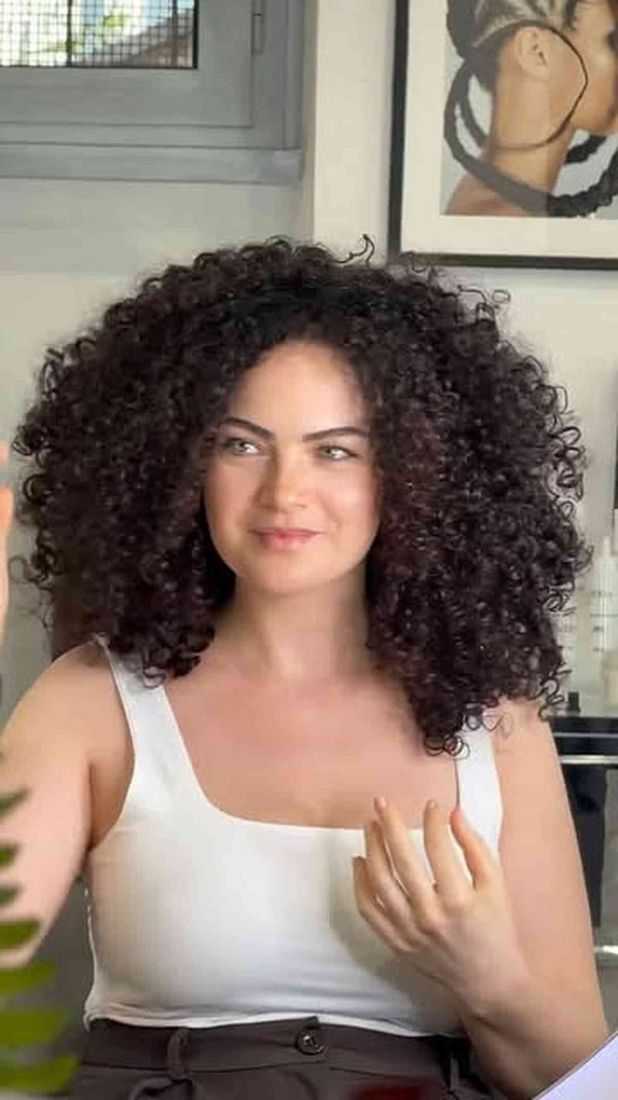 Shoulder Length Dark Brown Bouncy Curls — Trendy Heatless Curls