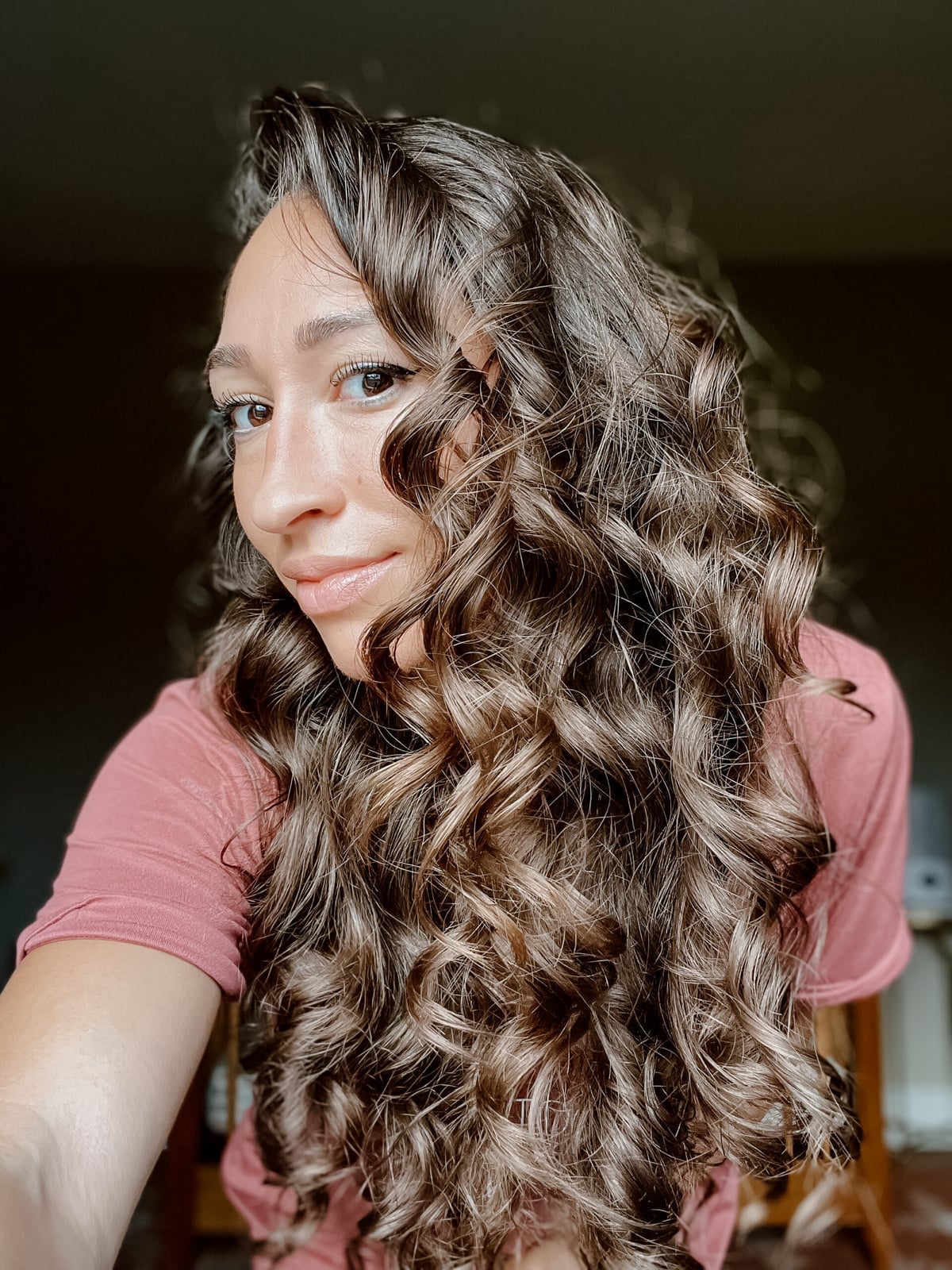 Mid-Back Dark Brown Spiral Curls Side Part — Trendy Heatless Curls