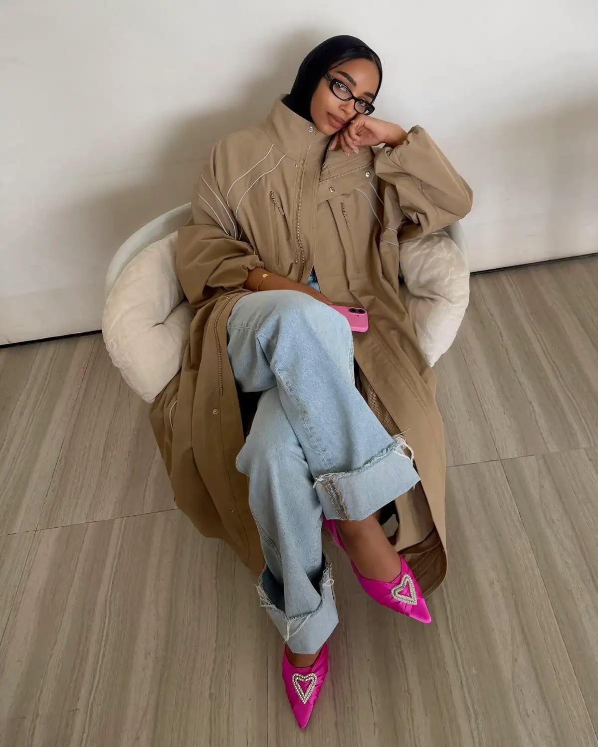 Beige Trench Coat with Pink Heels Beige Trench Coat with Pink Heels — Trendy Hijab Outfits