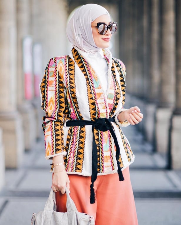 Patterned Jacket with Coral Trousers Patterned Jacket with Coral Trousers — Trendy Hijab Outfits